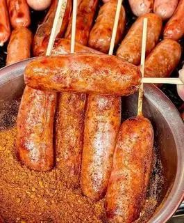 Hình ảnh lạp xưởng nướng đá 