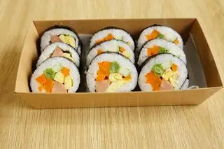 Hình ảnh KIMPAP TRUYỀN THỐNG TRỨNG XÚC XÍCH