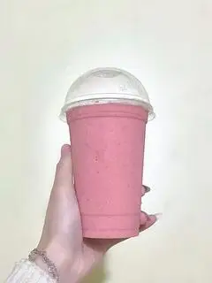 Hình ảnh trà sữa dâu tây 500ml