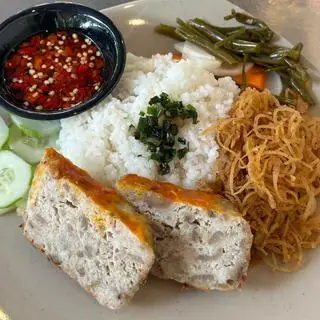 Hình ảnh Cơm Bì + Chả