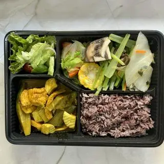 Hình ảnh Cơm suất văn phòng nhiều món