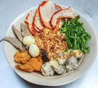 Hình ảnh Mì vằn thắn trộn
