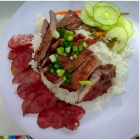 Hình ảnh Cơm sườn lạp xưởng
