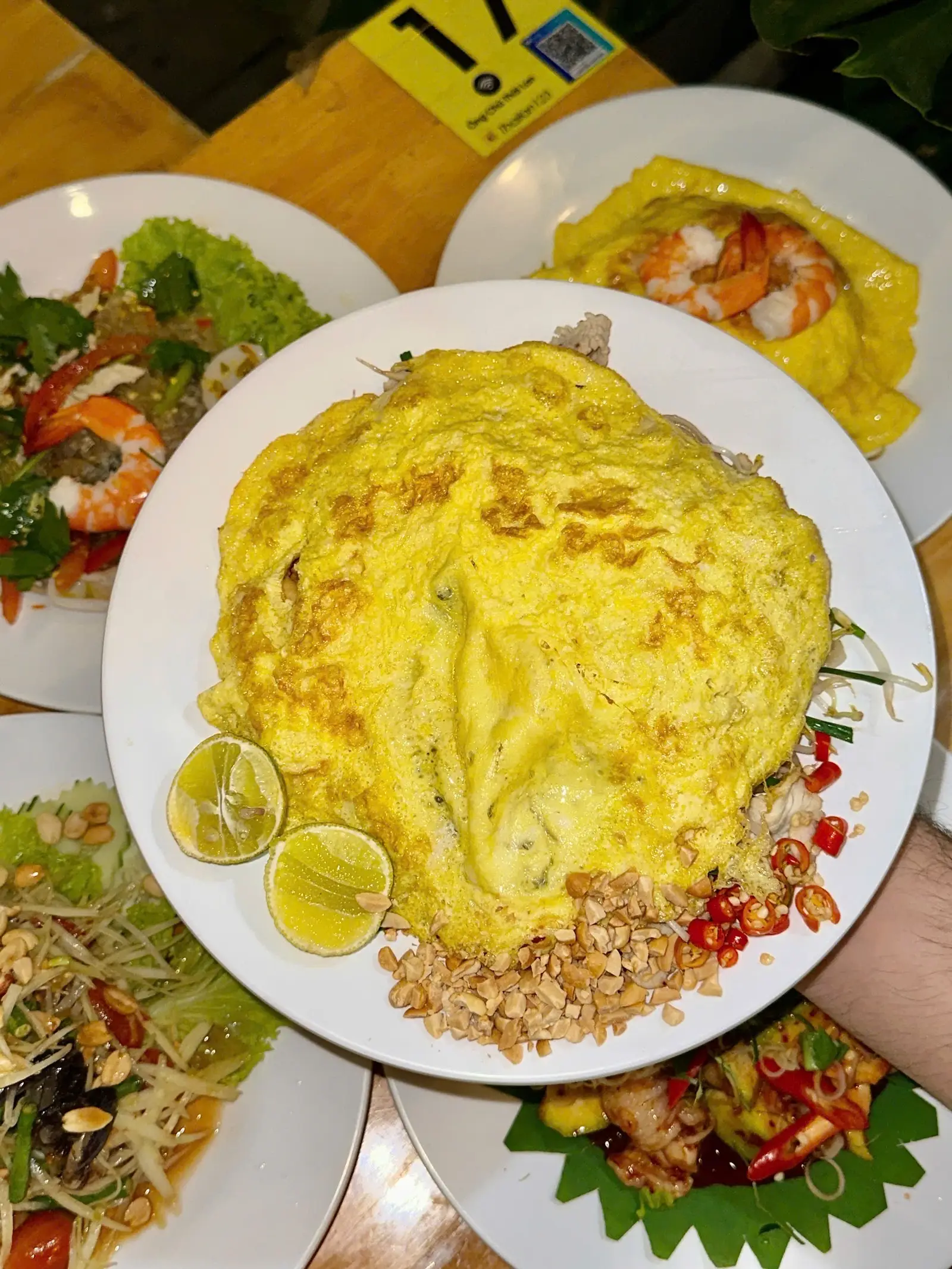 Hình ảnh Pad Thái trùm mền