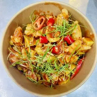 Hình ảnh Chân gà sốt thái (5 chân)