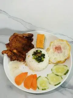 Hình ảnh Cơm Tấm Sườn Chả Trứng