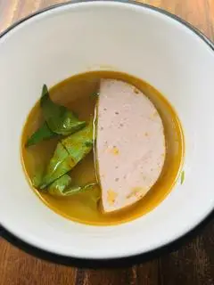 Hình ảnh 1 lát Chả Bò (lát hình bán nguyệt)