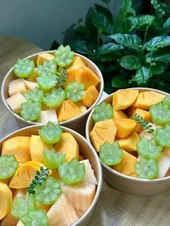 Hình ảnh Hồng giòn mix nho
