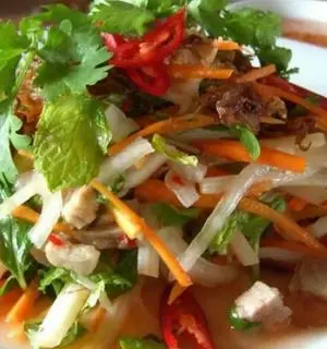 Hình ảnh Gỏi ngó sen tai +thịt 