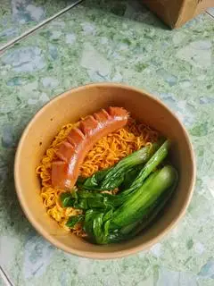 Hình ảnh Mì Trộn Xúc Xích 