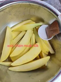 Hình ảnh xoài tứ quý chấm muối 