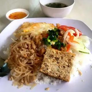 Hình ảnh Cơm Chả Bì