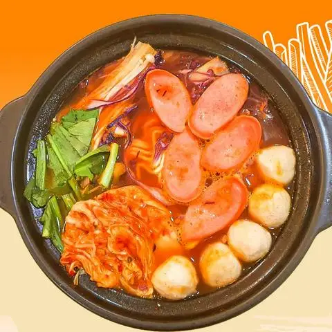 Hình ảnh Mì Cay Xúc Xích Viên Xiên 7 Cấp Độ