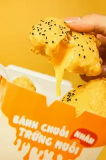 Hình ảnh Bánh chuối Nhân Trứng muối