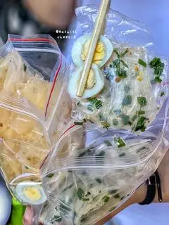 Hình ảnh Bánh tráng mỡ hành muối nhuyễn( ko trứng )
