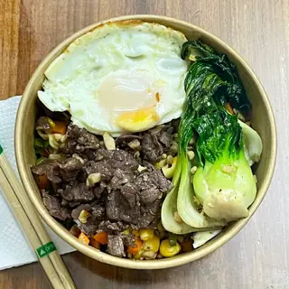 Hình ảnh Mỳ trộn Indomie bò trứng trần lòng đào