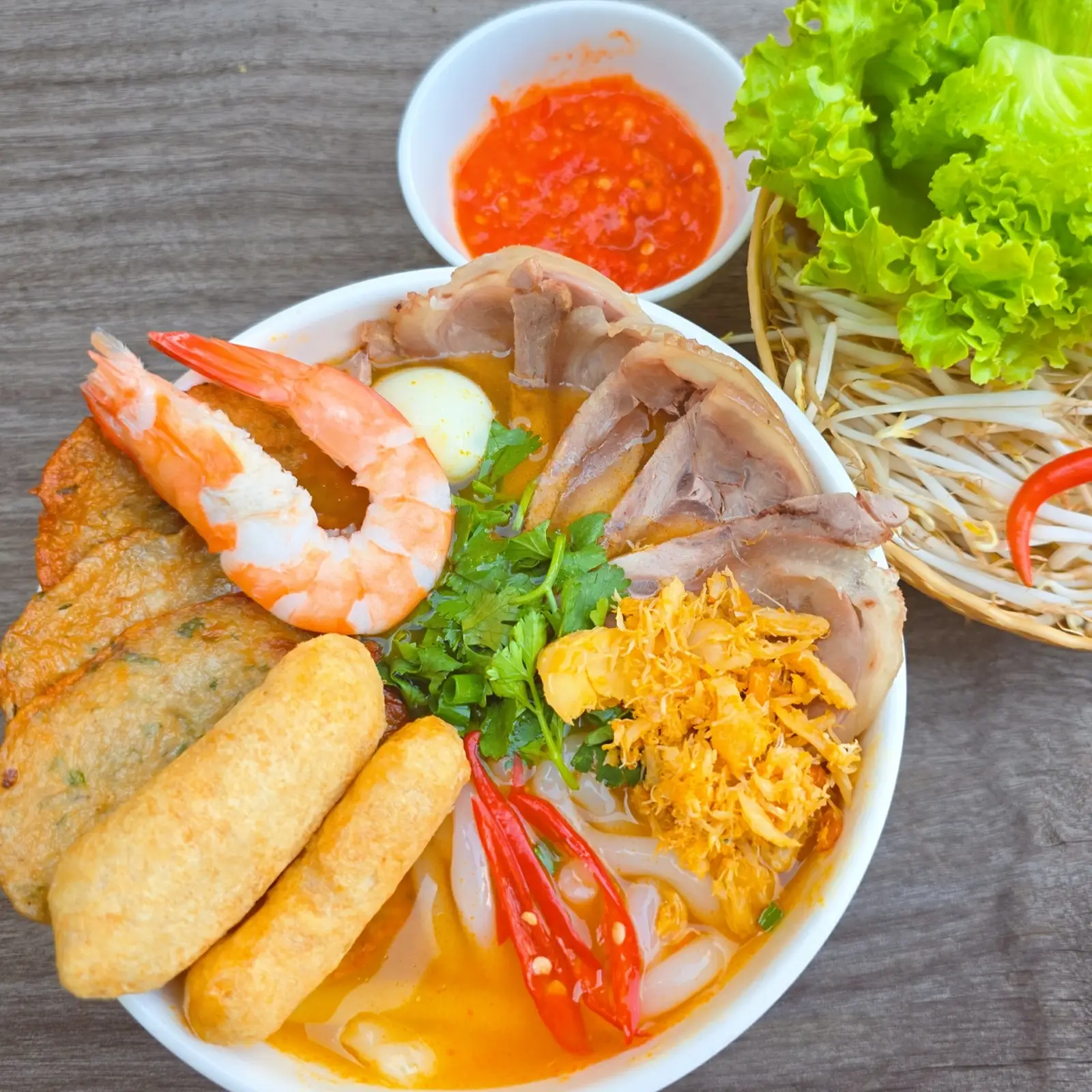 Hình ảnh Bánh canh ghẹ tôm thịt chả cá