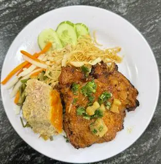 Hình ảnh Cơm sườn bì chả