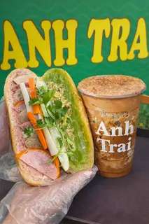 Hình ảnh Combo Tỉnh Táo - Bánh mì no nê + Cà phê kem dẻo