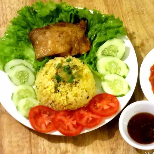 Hình ảnh Cơm - má đùi gà chiên giòn