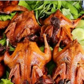 Hình ảnh cút chiên bơ 3 con 