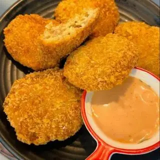 Hình ảnh bánh gà combo 3 chiếc 