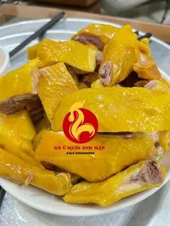 Hình ảnh Gà ủ muối nguyên con không đầu