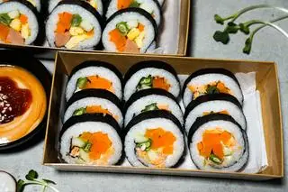 Hình ảnh KIMPAP TRUYỀN THỐNG TRỨNG BÒ