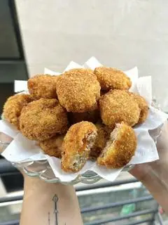 Hình ảnh Bánh gà chiên xù thần thánh - ăn vặt