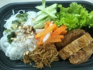 Hình ảnh Bún thịt bì chay