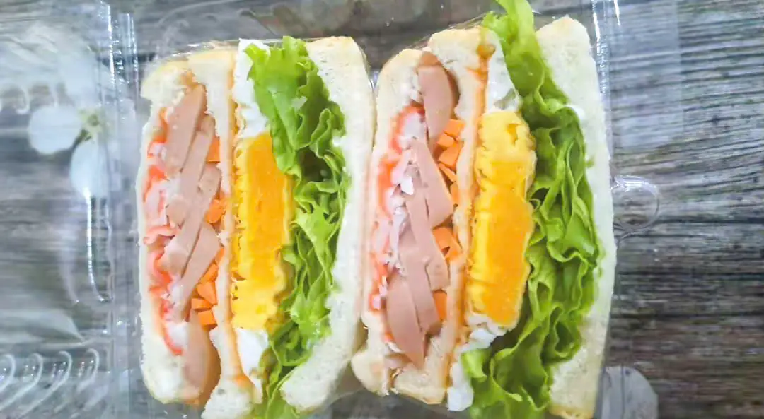 Hình ảnh Sandwich thanh cua