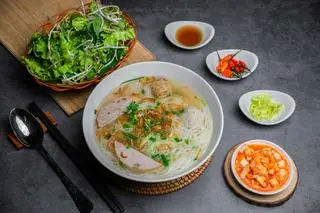 Hình ảnh Hủ tiếu mọc