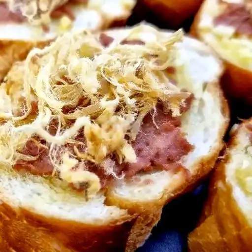 Hình ảnh BÁNH MI PATÊ TRÔN TRA BÓNG BO GIÒN 