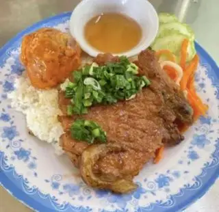 Hình ảnh Cơm Tấm Sườn Xíu Mại