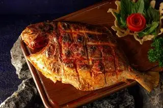 Hình ảnh Cá Chim biển nướng muối ớt 1- 2 người ăn