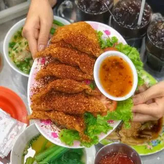Hình ảnh Sủi Cảo Tôm Thịt Chiên Lắc Ớt Bột Tứ Xuyên Cay Tê