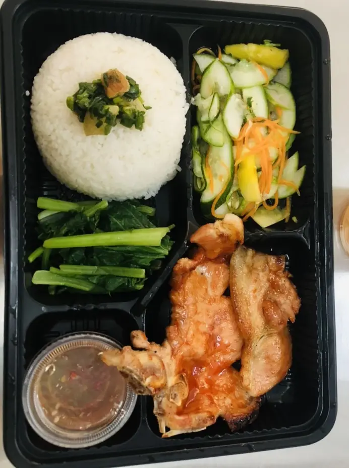 Hình ảnh Cơm Tấm Sườn Nướng (Không Canh)
