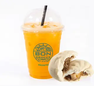 Hình ảnh Bánh bao 2 trứng cút + Nước cam ép