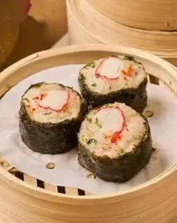 Hình ảnh Rong Biển Cuốn Hải Sản 3 cái - Seaweed Roll with Seafood 3 pc