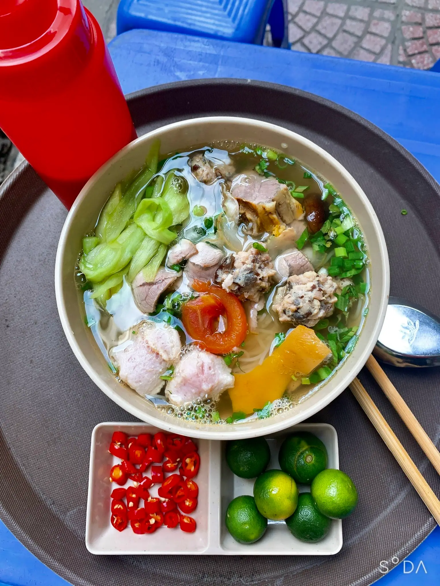 Hình ảnh Bún sườn mọc dọc mùng