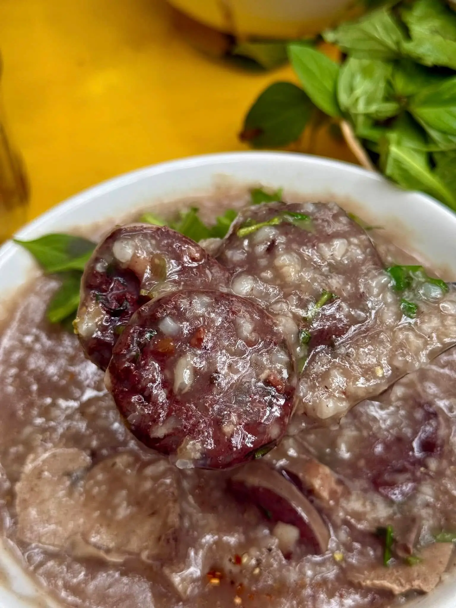 Hình ảnh Tô cháo huyết lớn