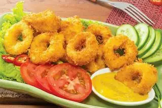 Hình ảnh Mì trộn Chả Mực chiên xù