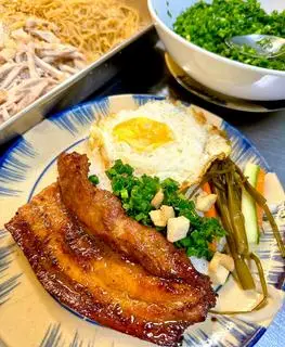 Hình ảnh Cơm sườn miếng trứng