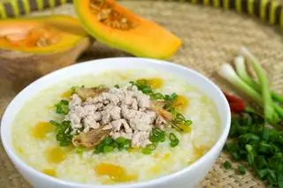 Hình ảnh cháo thịt bằm bí đỏ