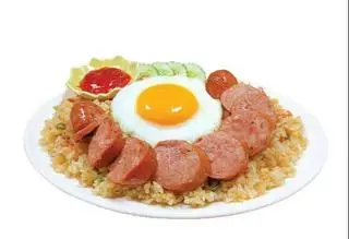 Hình ảnh Cơm Chiên Xúc Xích