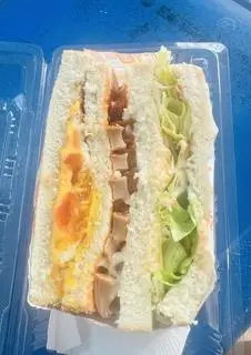 Hình ảnh Sandwich trứng xúc xích phomai