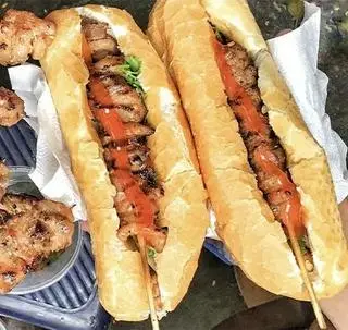 Hình ảnh Bánh mì thịt xiên nướng ₫