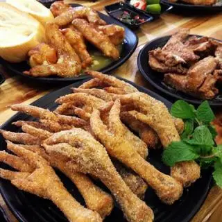 Hình ảnh 10 Chân to Rang muối hoặc chiên mắm