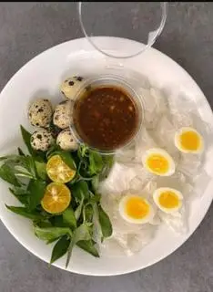 Hình ảnh bánh tráng chấm trứng cút 
