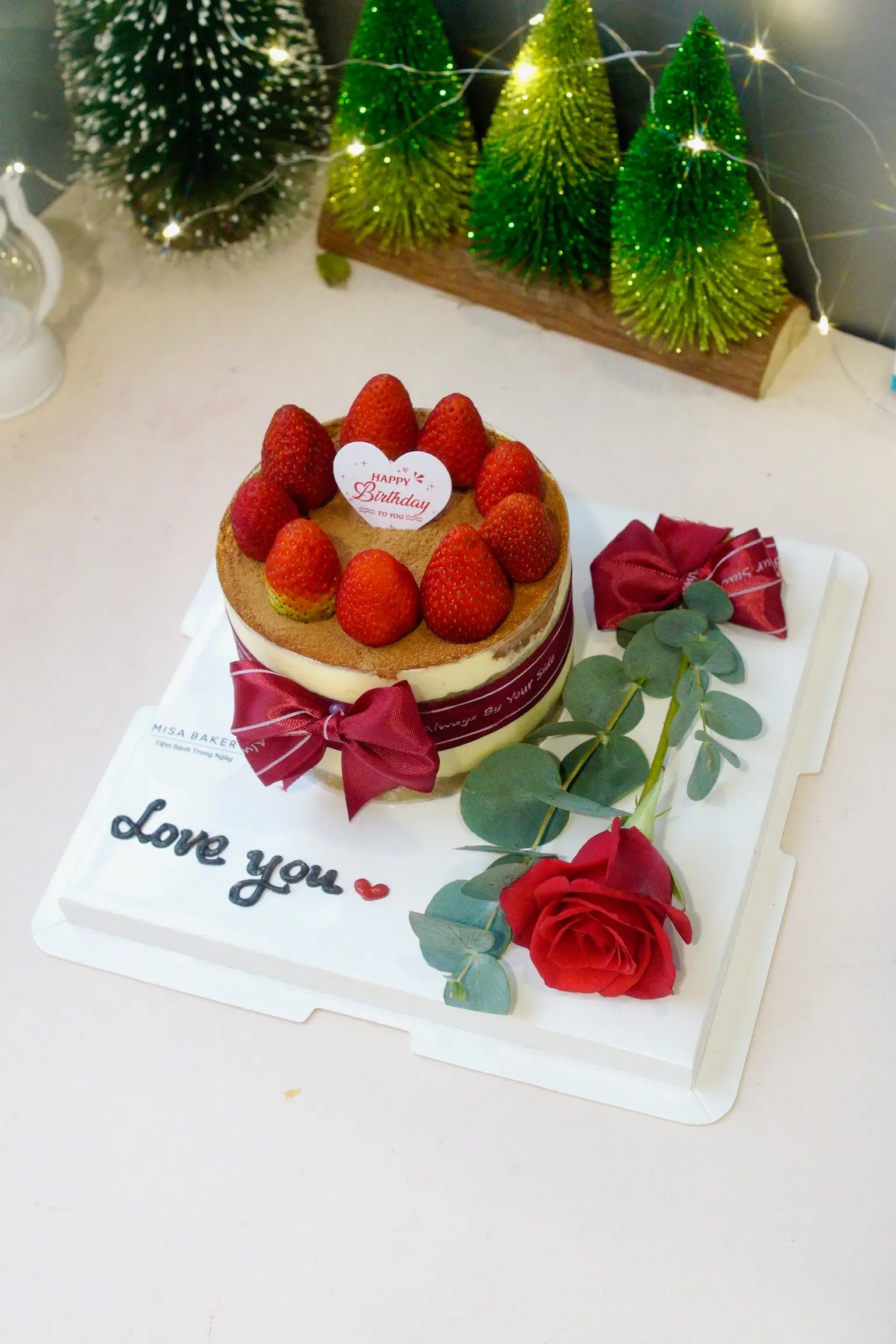 Hình ảnh 1004. Tiramisu kèm 1 hoa hồng